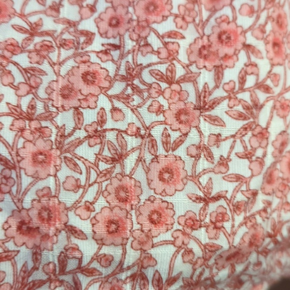 Floral Cutout Romper - Picture 4 of 5